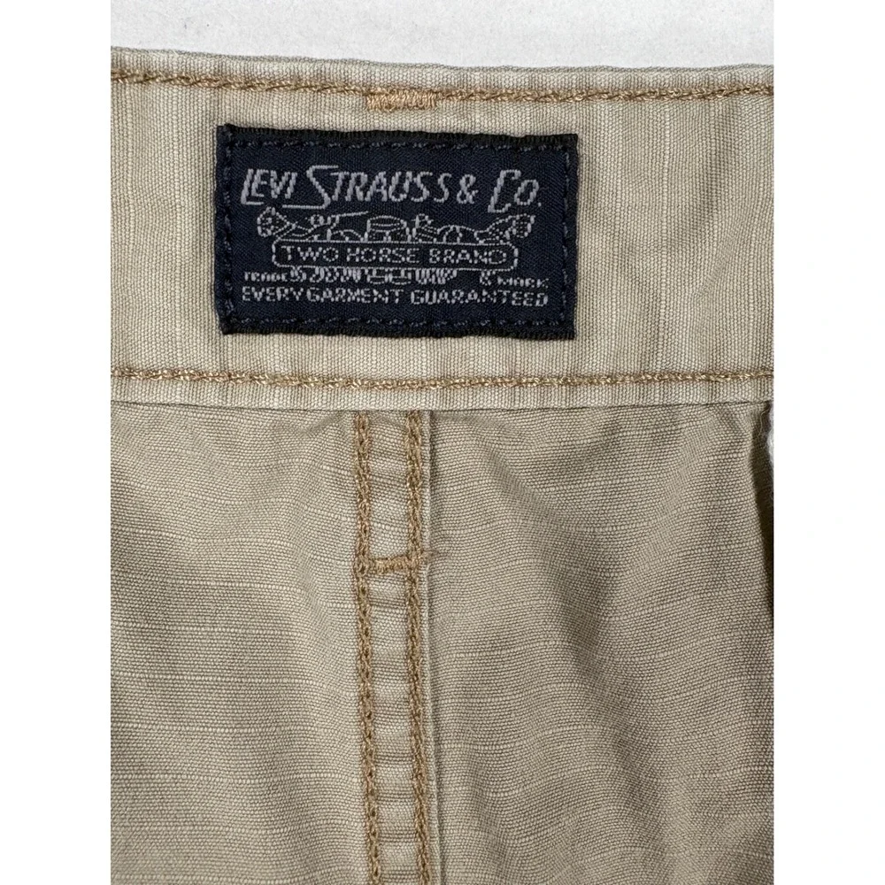 Levi Strauss & Co Mens Khaki Tan Ripstop Cargo Shorts Size 38 WaterLess Utility